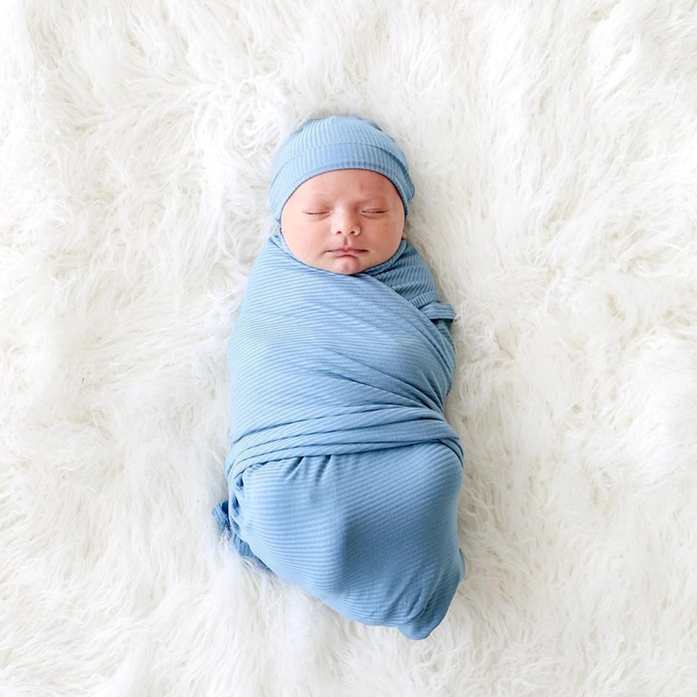 Luxury Baby Swaddle and Headband Set Perfect for Newborns and Toddlers